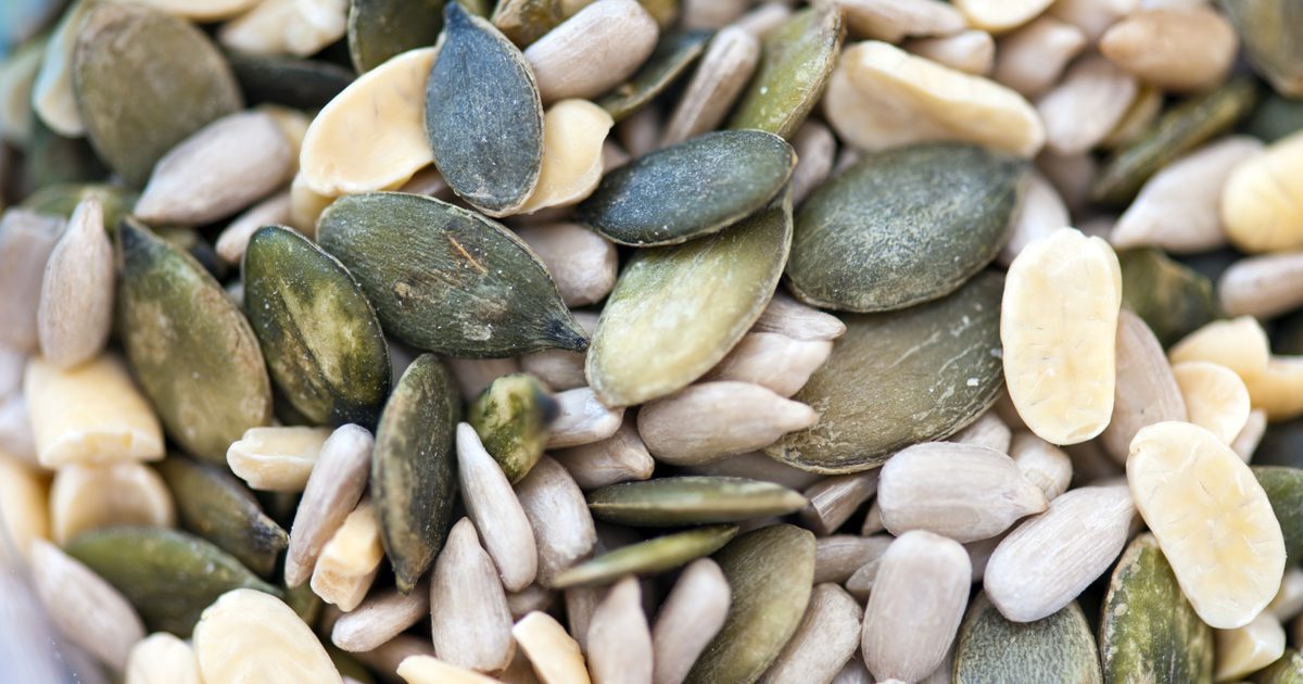 Vad är hälsofördelarna med att äta nötter och frön?