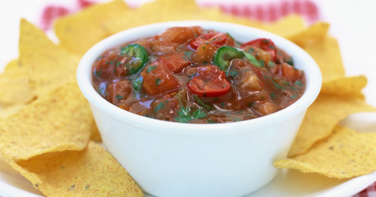 Hva er helsemessige fordelene med fersk tomat salsa?