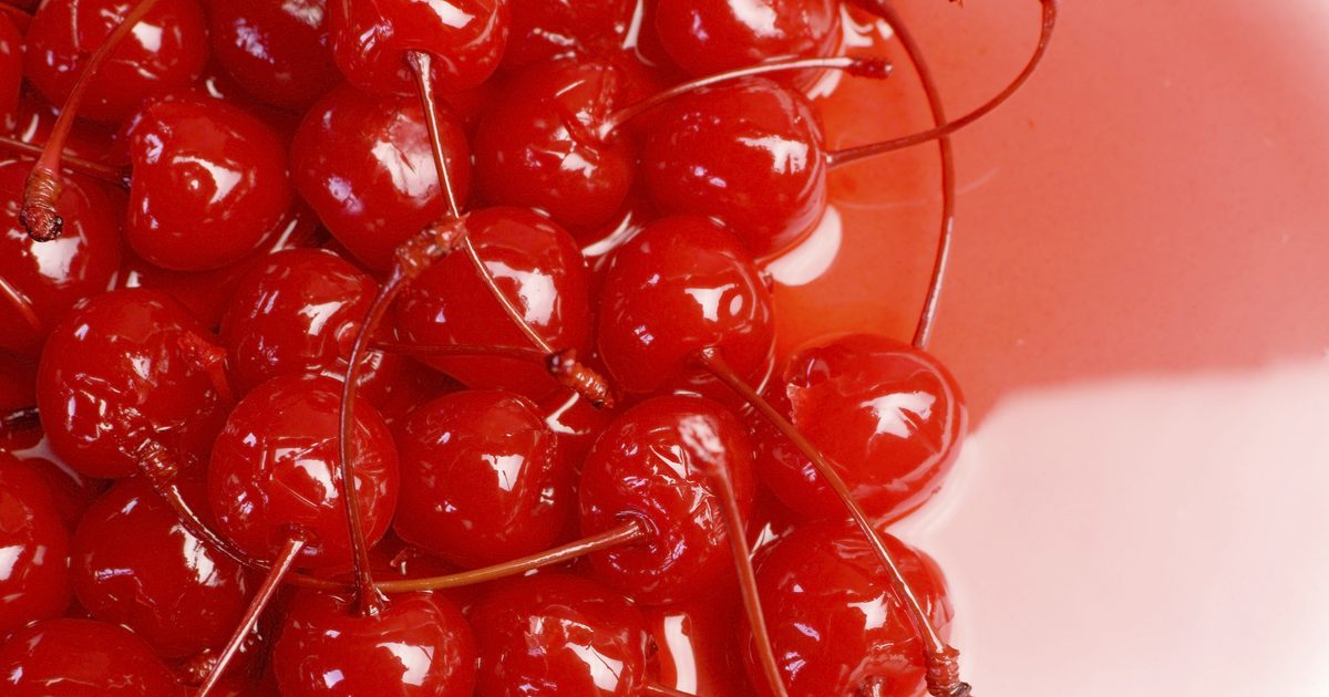 Vad är skillnaden mellan Maraschino Cherries & Candied Cherries?