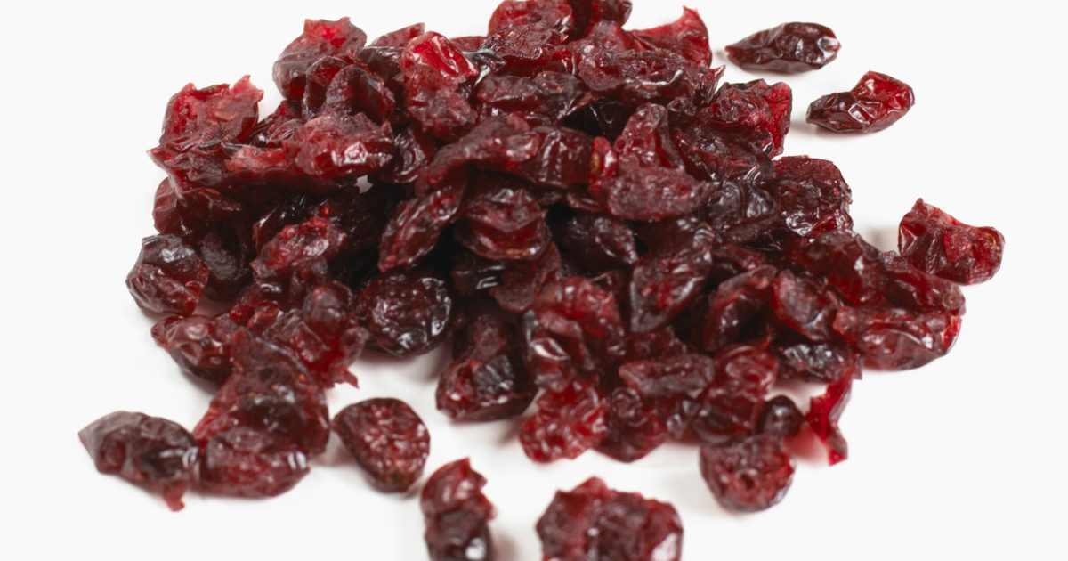 Was ist der Nährwert von getrockneten Cranberries im Vergleich zu frischen Cranberries?
