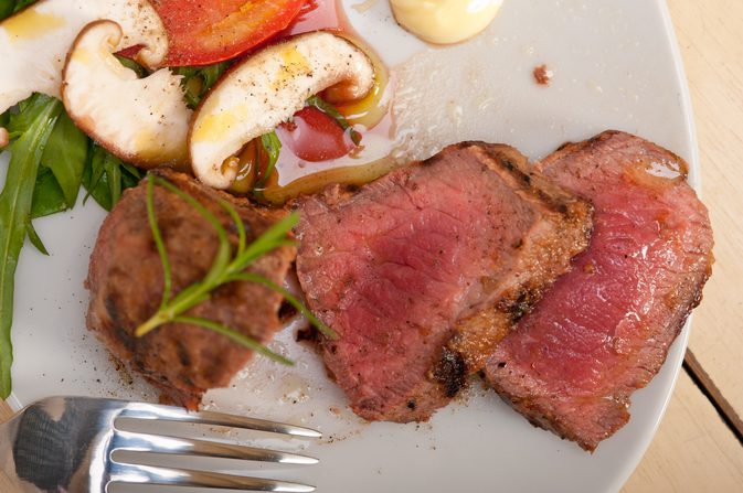 Welche Art von Pilzen kochen Sie mit Steak?