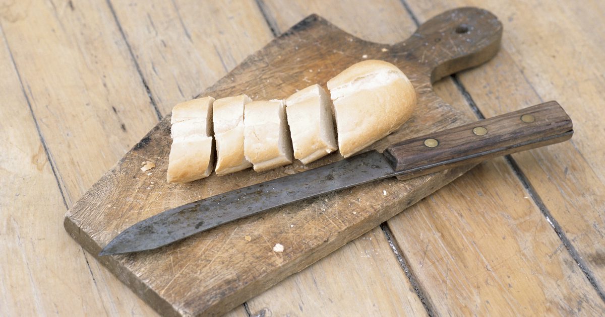 Czy podczas pieczenia chleba z drożdżami używasz samorosnącej się mąki?
