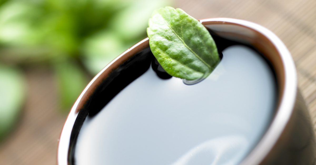 Dlaczego szpitale nie piją zielonej herbaty z lekami na receptę?