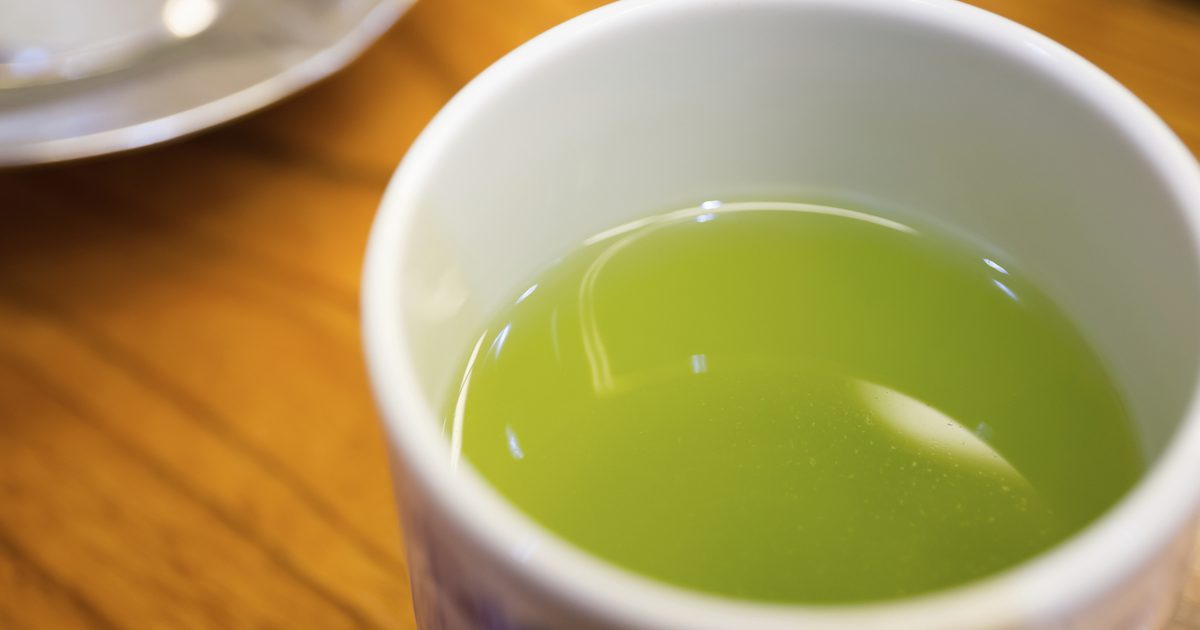Почему зеленый чай расстраивает мой желудок?