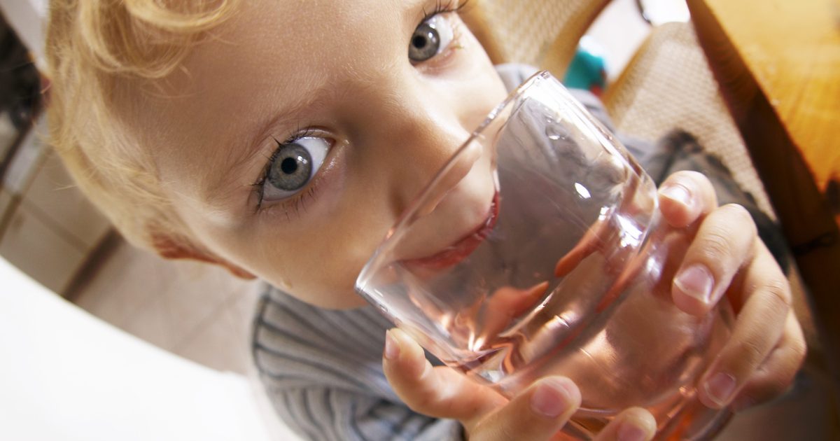 Warum ist Trinkwasser gut für mich und wie bald sehe ich einen Unterschied?