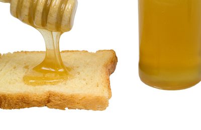 Nebezpečenstvá a prínosy surového medu