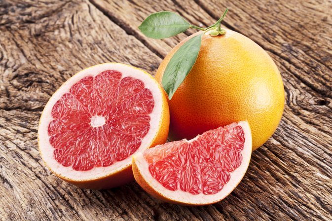 Vorsichtsmaßnahmen bei der Einnahme von Grapefruit und Blutdruckmedikamenten