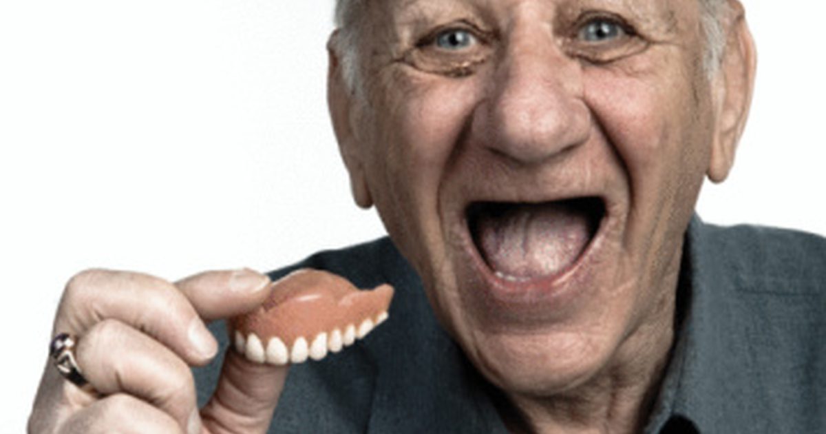 Domov Remedy za beljene zobne proteze