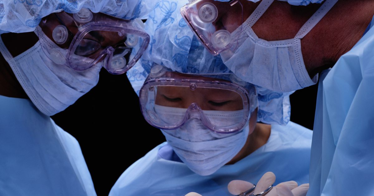 Hvordan fjernes kirurgiske hæfteklammer?