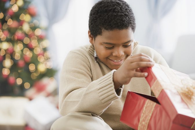 Как да кандидатствате за помощ за Коледа за семейства с ниски доходи