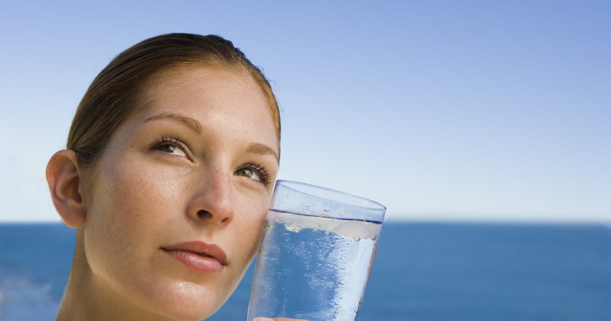 Как да детоксикация чрез питейна солена вода