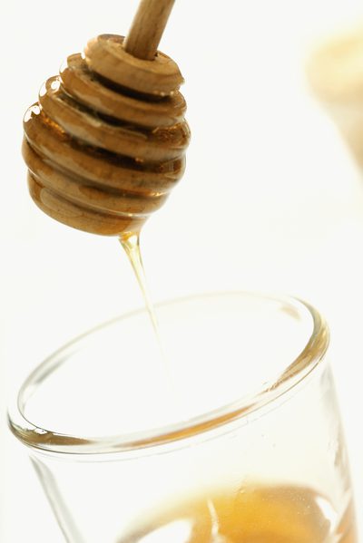 Как лечить кашель с домашним средством извести и мед