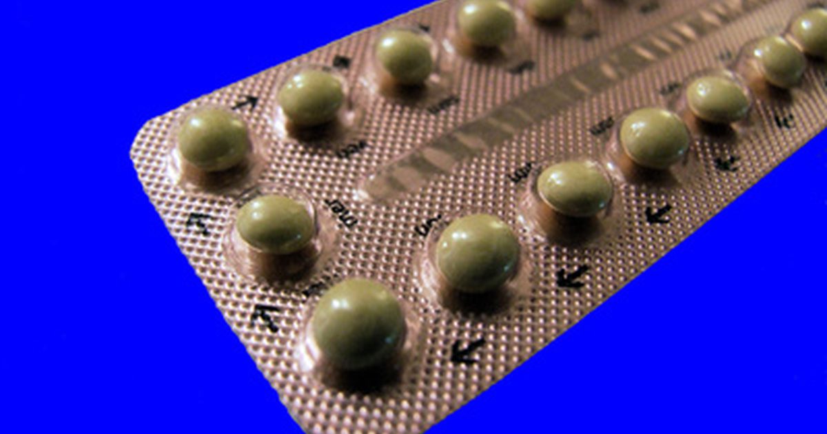 Vedľajšie účinky používania antikoncepčných piluliek na oneskorenie vášho obdobia