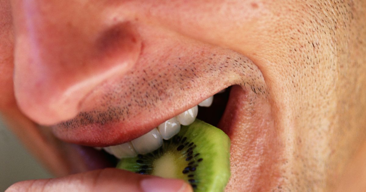 ما هي وظائف الجهاز الهضمي تحدث في الفم؟