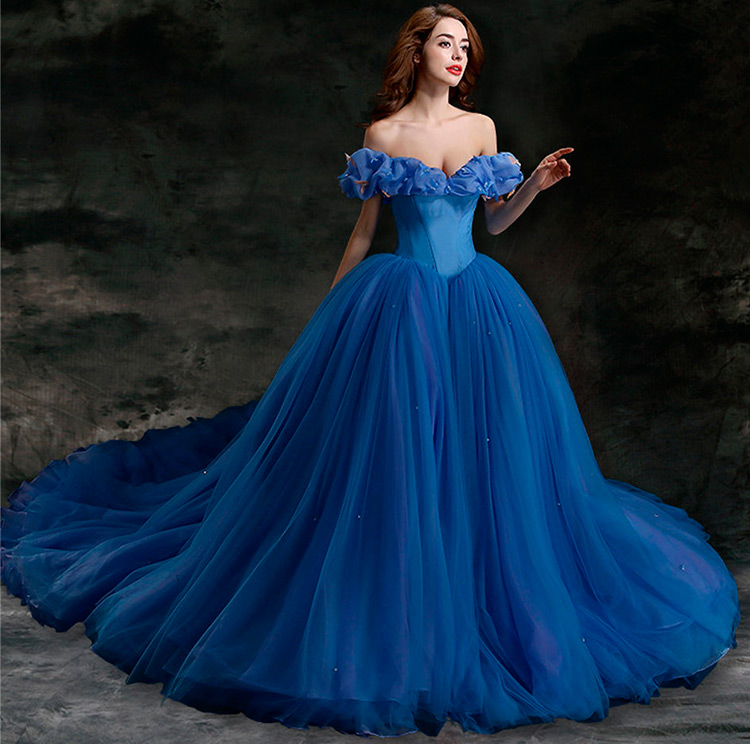 Luxusné svadobné šaty v modrom a modrom