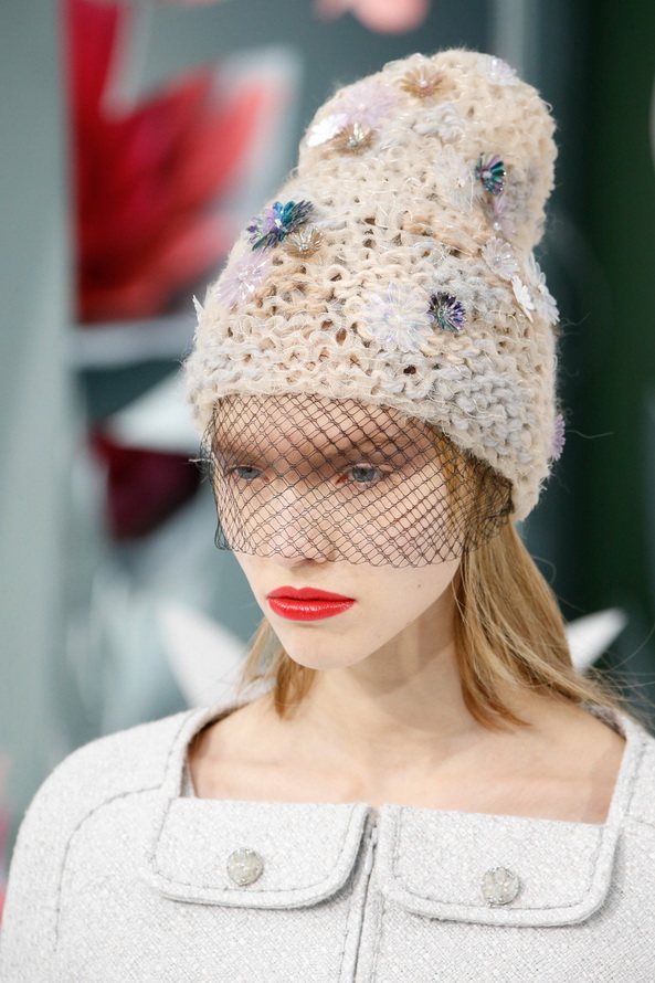 Pleteni klobuki pomlad-poletje 2015 iz Chanela