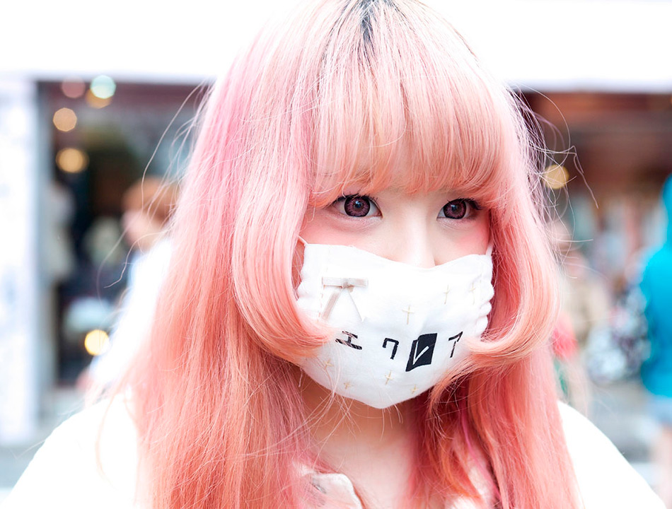 Japonske zaščitne maske, kot del modne podobe