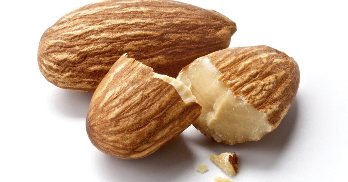 Как сохранить свежие миндальные орехи