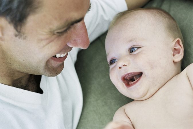 Ikke-verbal kommunikation hos spædbørn
