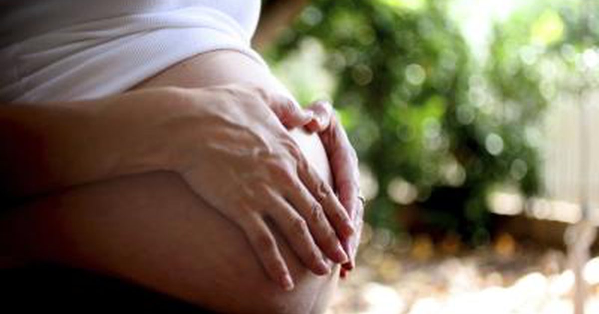 Orsaker till händer svullnad under graviditeten