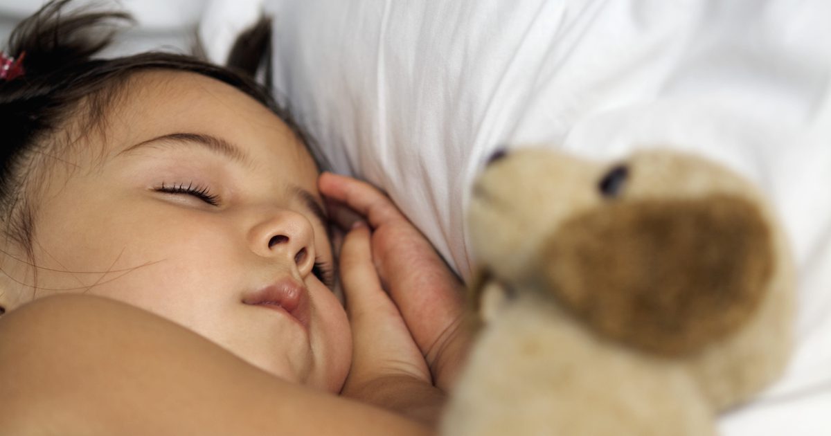 Ali pomanjkanje spanja pri mladih otrocih krepi?