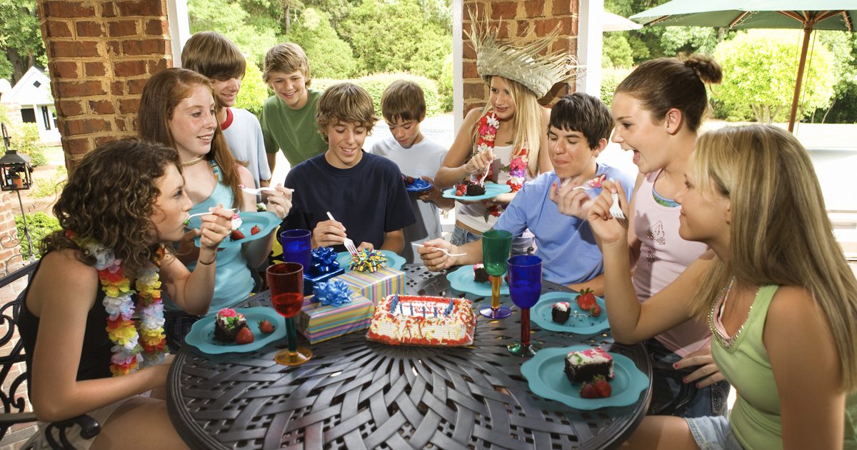 Spill som tenåringer og voksne kan spille på en bursdagsfest