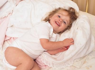 Kako pretvoriti otroško posteljico v polno velikost