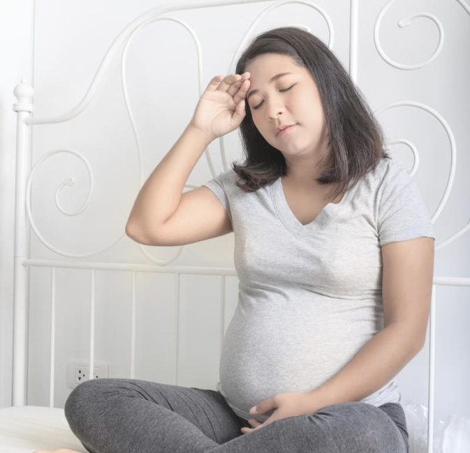 Ako sa vyrovnať s nevoľnosťou a nedostatkom potravy počas tehotenstva