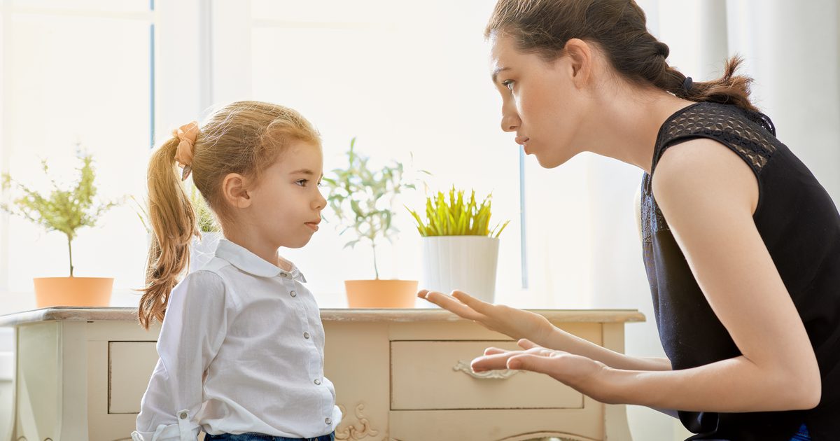 Hoe een kind te disciplineren om te liegen