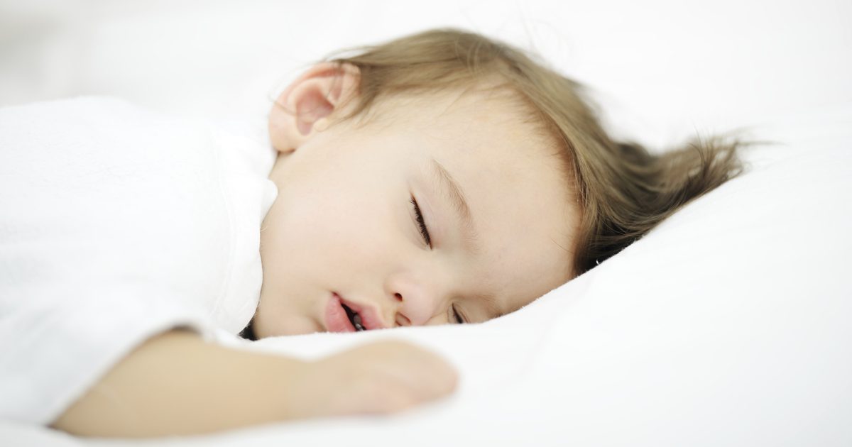 Sådan får du en 14-måneders gammel spædbarn til at sove om natten