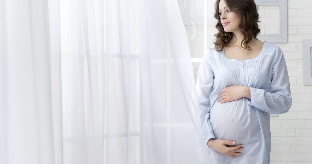 Är Rosehip Herbal Tea Safe för graviditet?
