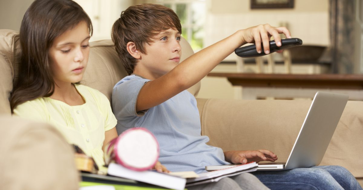 Negative virkninger af fjernsyn på det akademiske præstationer af et barn