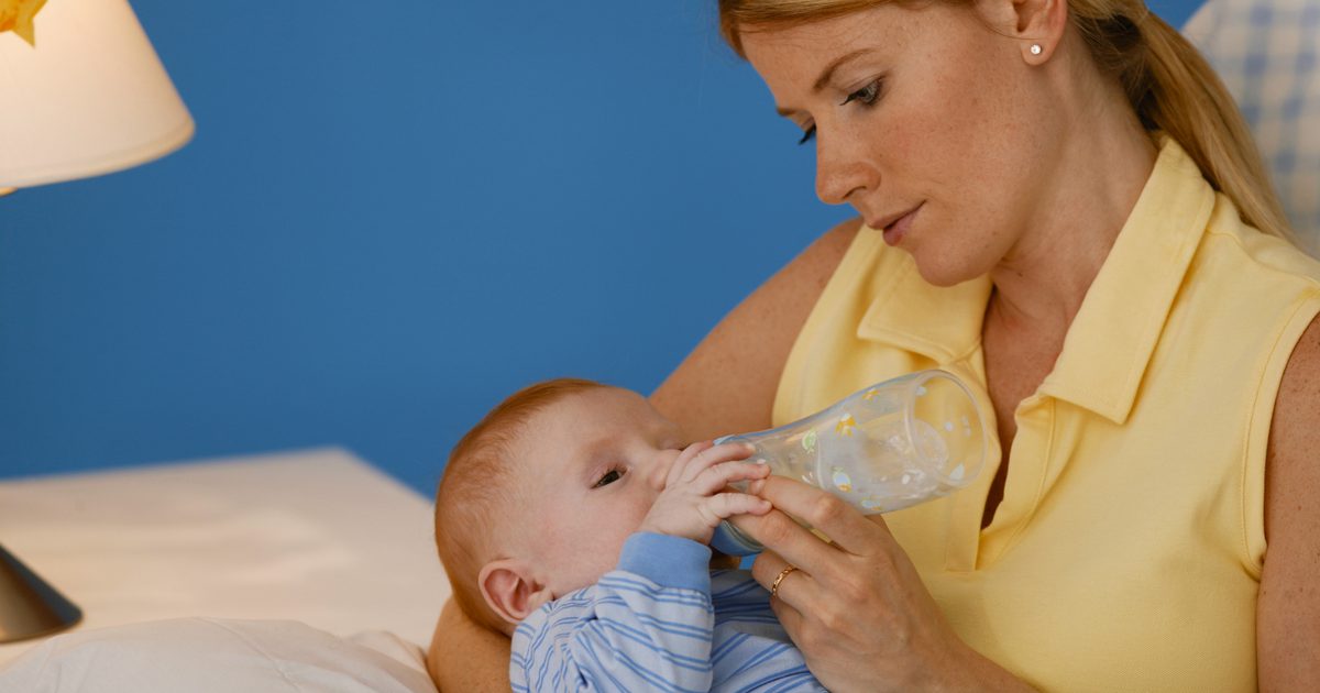 الوليد أثناء التنفس أثناء الرضاعة