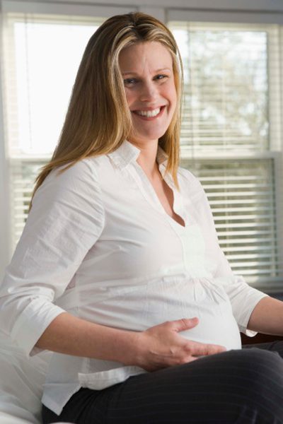 Simptomi želodca in maternice med nosečnostjo