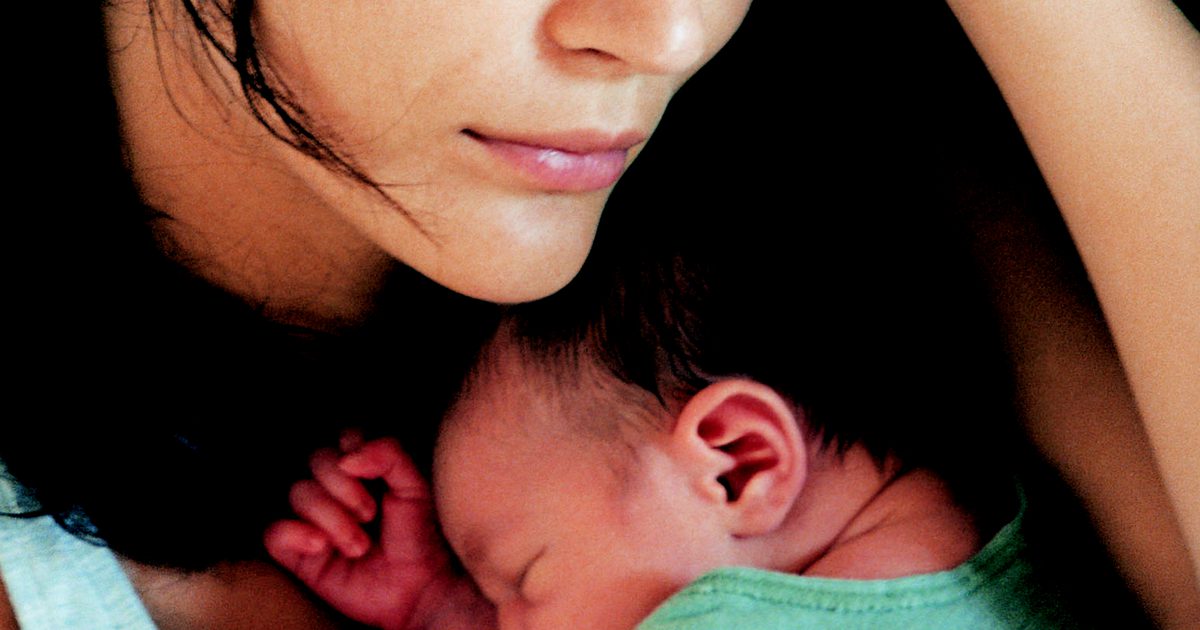 ما هي مخاطر النوم أثناء الحمل؟