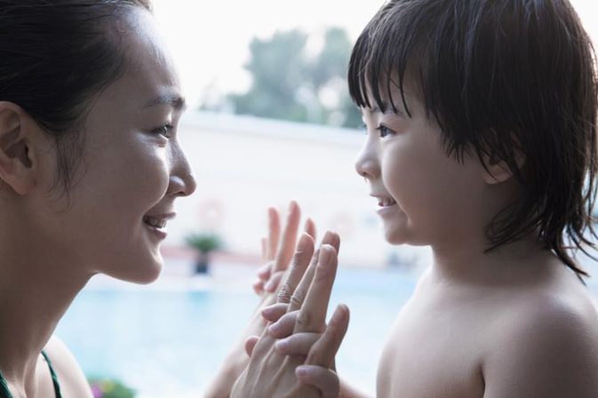 Hvilke faktorer påvirker en foreldres barnefilosofi?