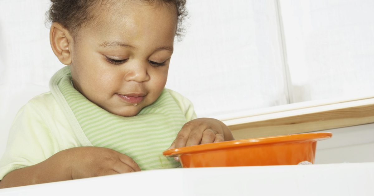 Hvilke matvarer er en choking fare for småbarn?