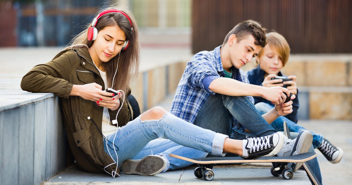 Какво влияние и ефекти има рап музиката върху тийнейджърите днес?