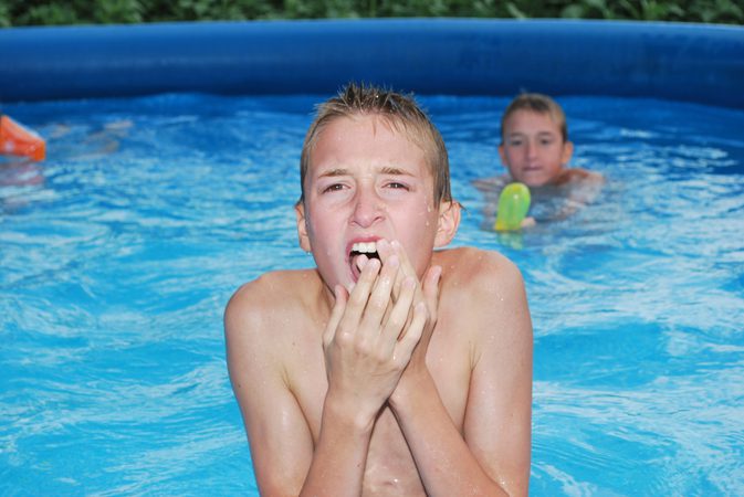 4 manieren om de symptomen van hand-mond-mond ziekten te herkennen
