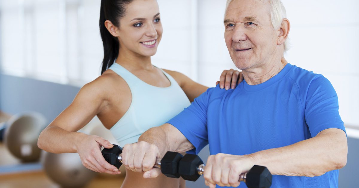 Дейности за подобряване на горната сила на тялото при професионална терапия за възрастни