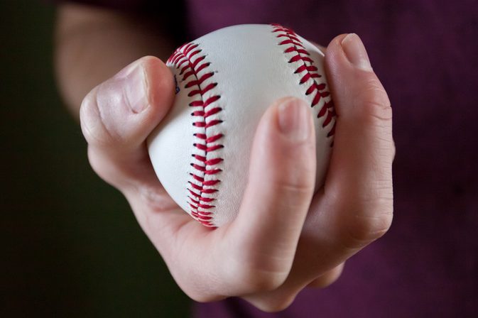 Det bästa sättet att stärka din arm för baseball