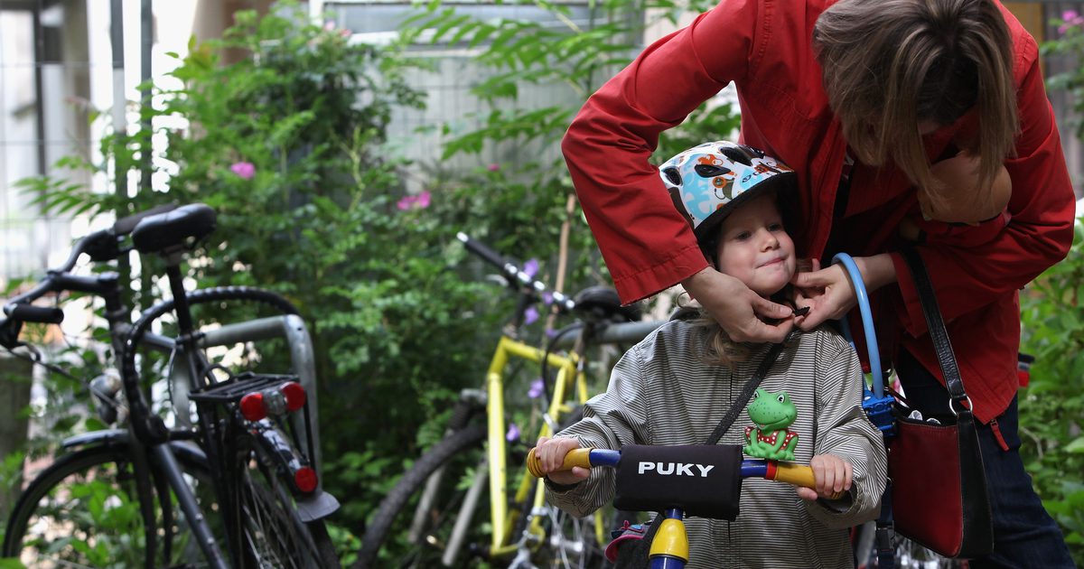 Sykkel sikkerhetsaktiviteter for førskolebarn