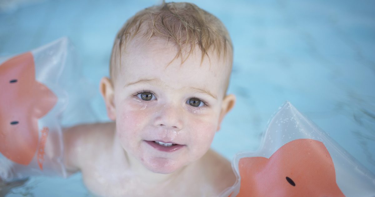 Kan babyar ha vanliga bl�jor att g� och simma?