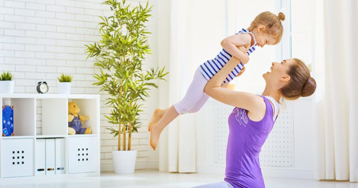 Гръдните упражнения в дома за жени
