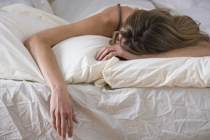Schläft das Schlafen in einem Gürtel Ihren Bauch?