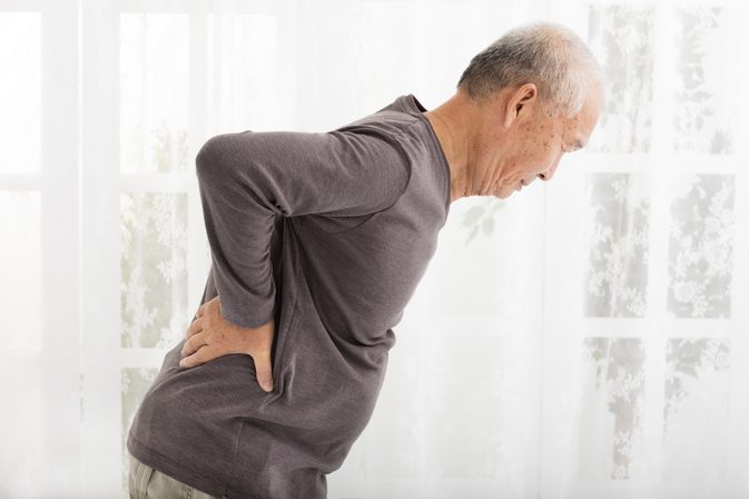 Vaje za bolečine v hrbtenici zaradi adhezivov