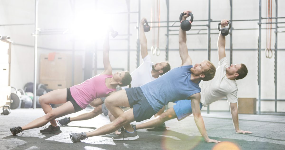 Колко дълго може да тренирате преди да започнете да разбивате мускулите?