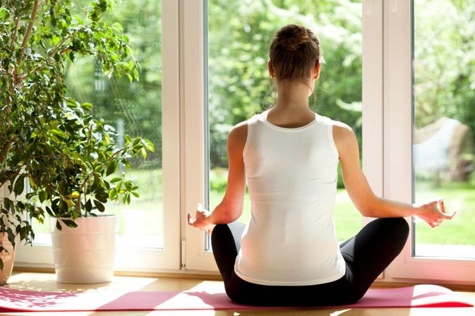 Hoe vaak moet je yoga een week doen?