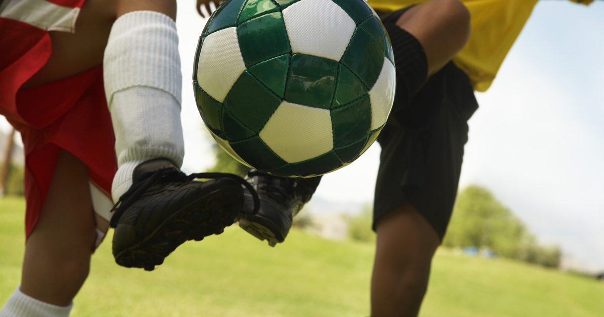 Как да станете по-добър защитник във футбола и футбола