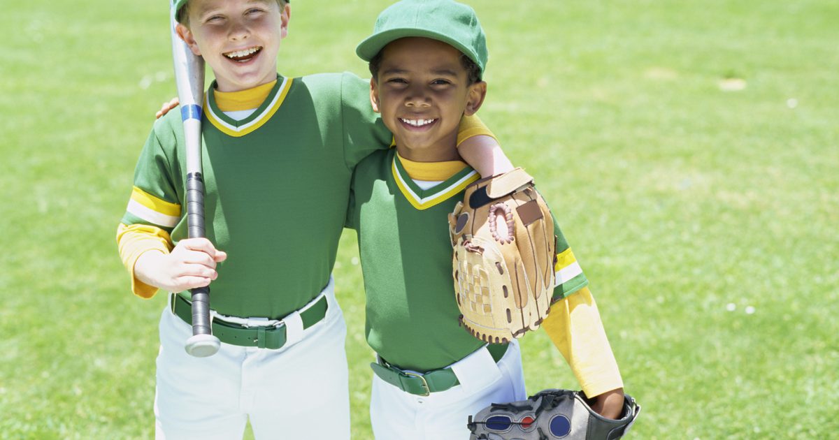 Kako določiti pravokotne rokavice baseball & Bat